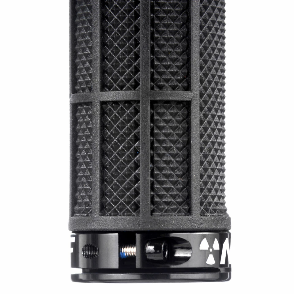 Poignées Nukeproof Sam Hill Enduro Race Super Soft 4 Poignées Nukeproof Sam Hill Enduro Race Super Soft – Image 4